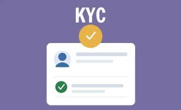Illustration av KYC-kontroll med ett ID-kort, bockmarkeringar och texten KYC mot lila bakgrund.